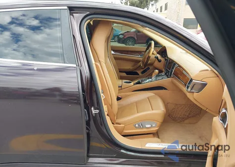 2012 Porsche Panamera 4S z USA, uszkodzony, nr VIN WP0AB2A76CL060521